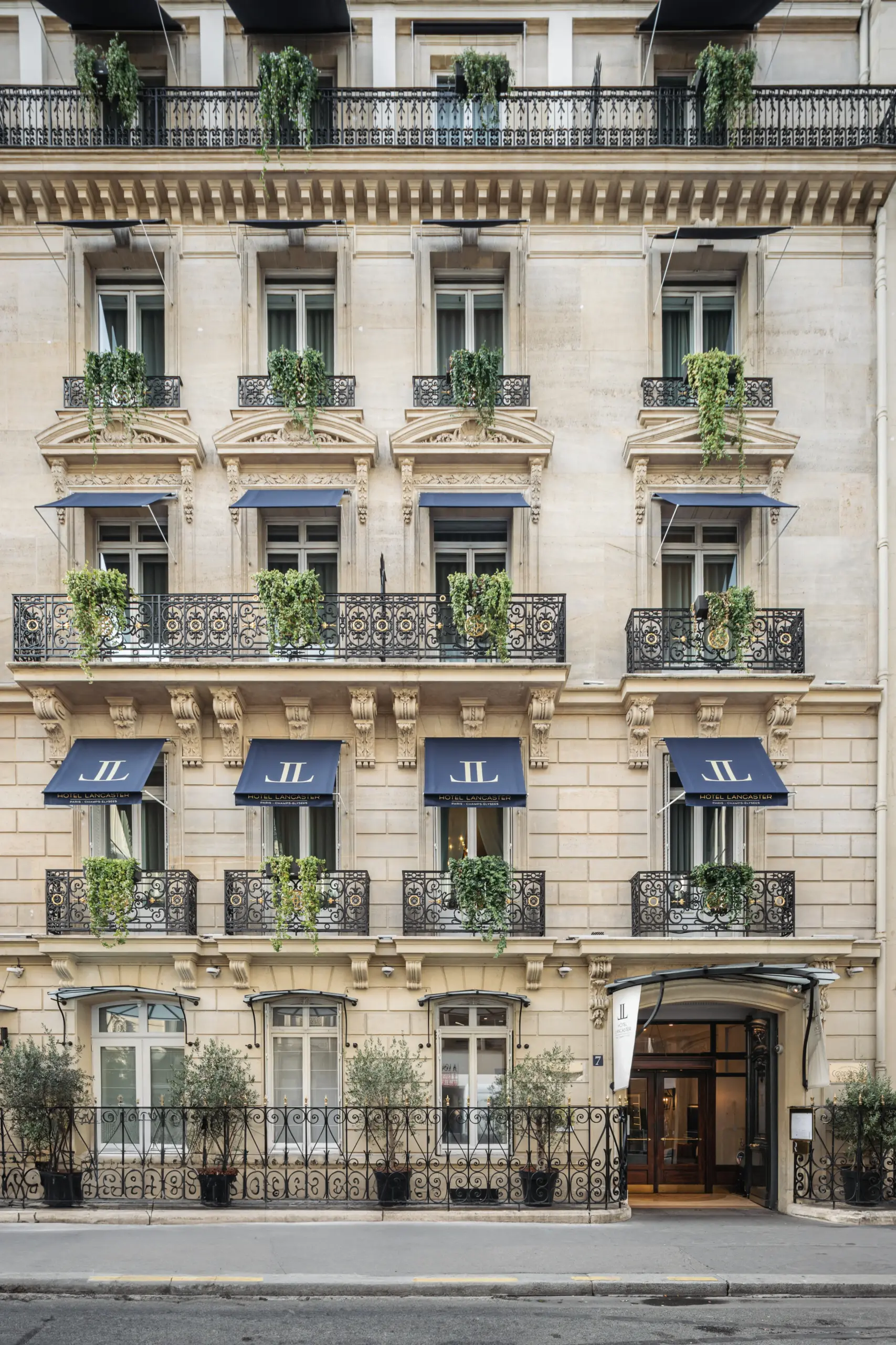 HOTEL LANCASTER